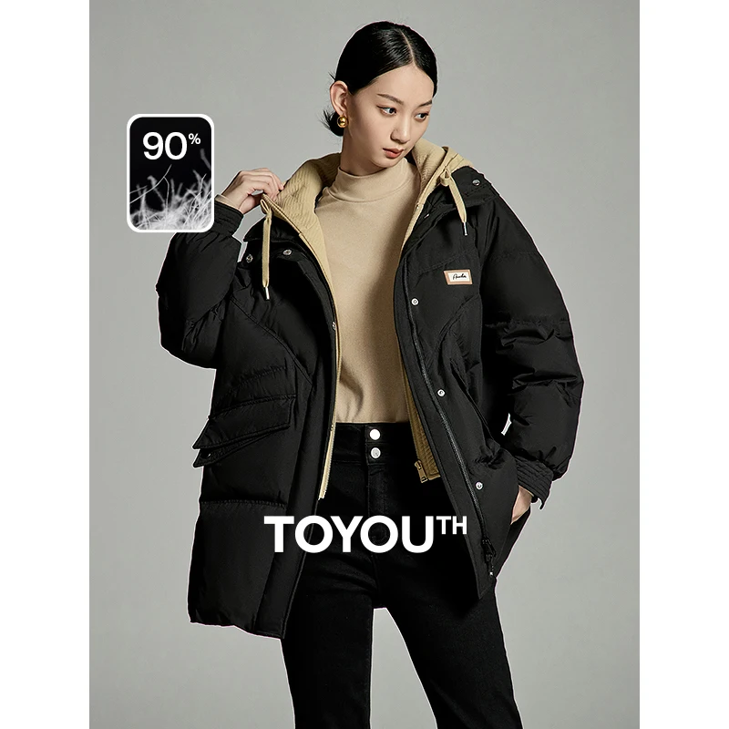 Женский пуховик с капюшоном и воротником-стойкой