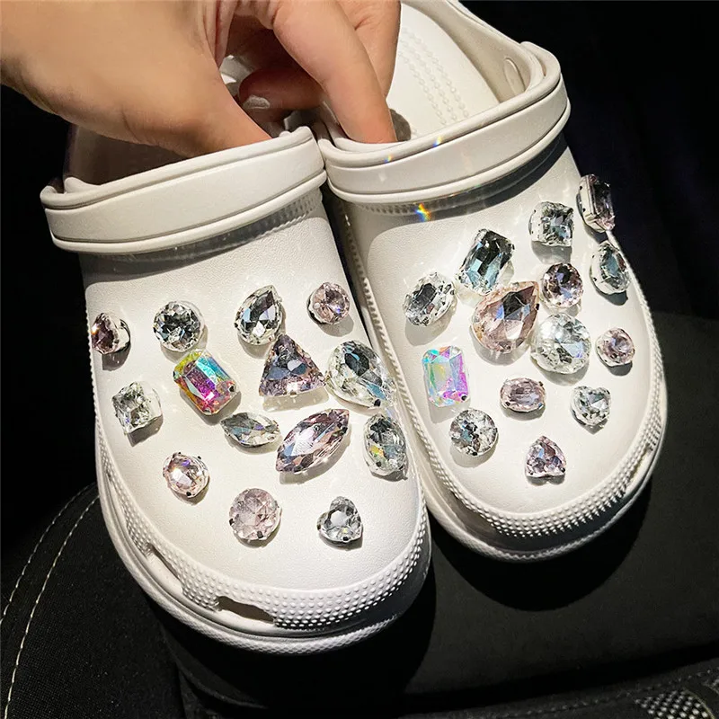 1 Pack Set Croc Charms Designer Cute Diy Buckle Accessories for Girls Bling Rhinestone Shoes Flower Metal Chain Crocs Decoration
