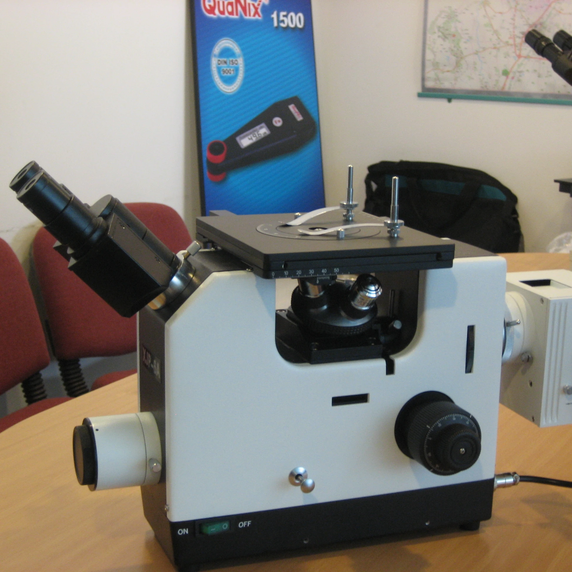 

XJP-6A бинокулярный инвертированный металлургический микроскоп