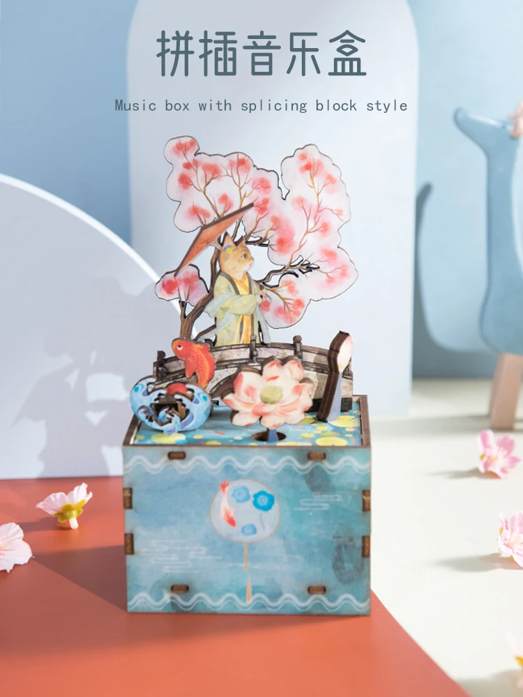 Деревянная музыкальная шкатулка конструктор в сборе карусель подарок на Новый