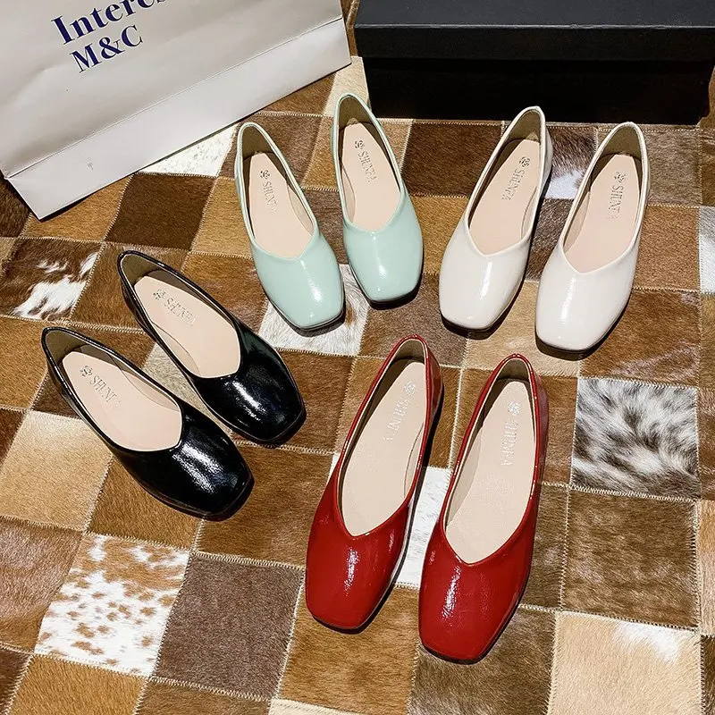 

Square Toe Casual Woman Shoe Shallow Mouth Patent Leather Ballet Flats Female Footwear New Summer Retro Grandma Dress Lace-Up Ru