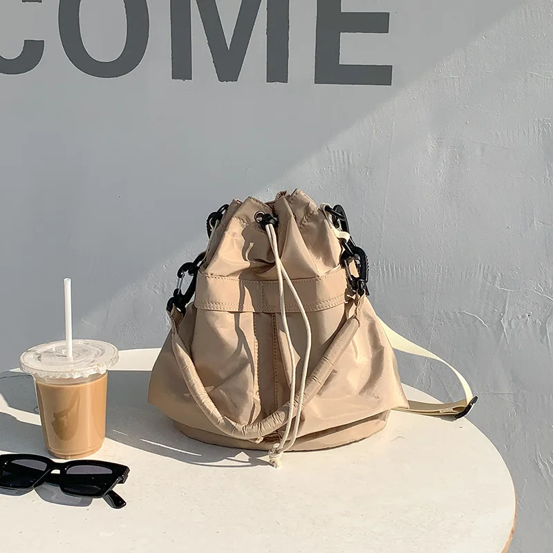 

New Harajuku Single Shoulder Crossbody Bag Casual Pleated Bag Large Capacity Lightweight Handheld Nylon Bucket Bag for Women