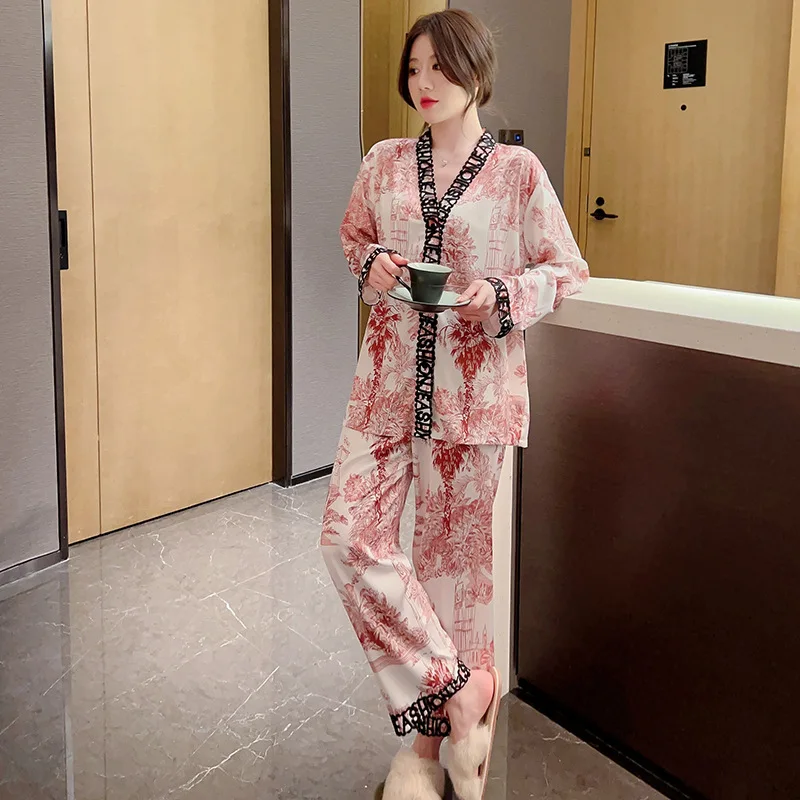 Spring Mountain Rudai Pajamas Women's Spring New Ice and Snow Silk Pants Long sleeved Printed Outwear Home Fur