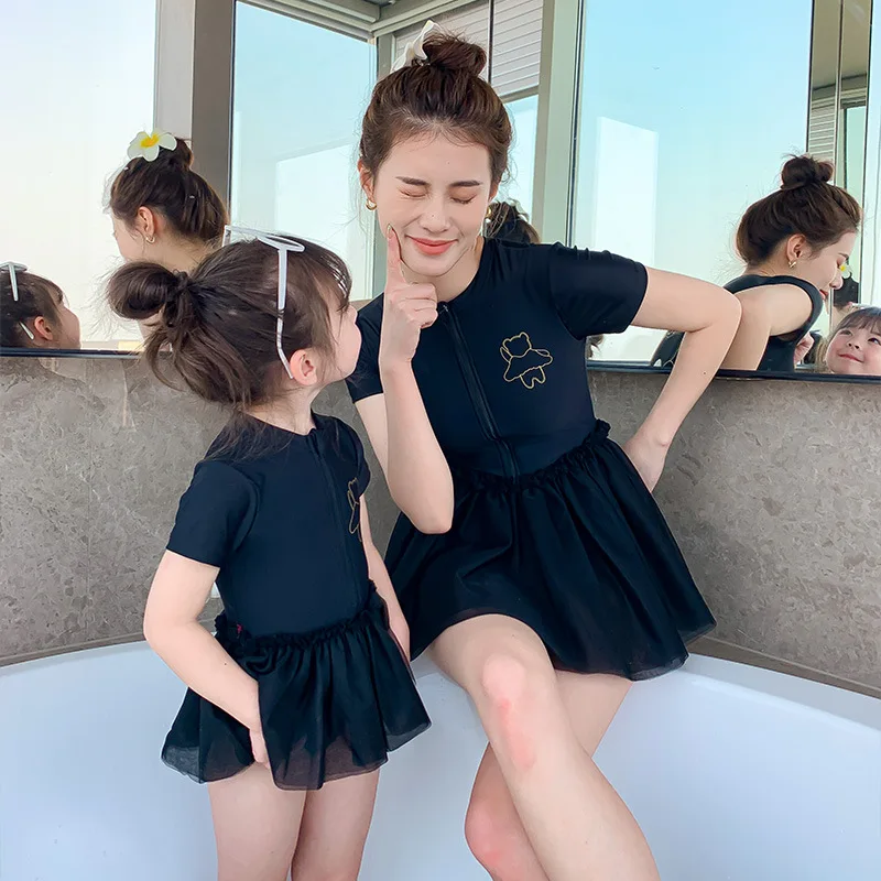 

2023, купальники Dongdaemun для маленьких девочек и женщин, детские купальные костюмы с принтом и крыльями, подходящая одежда для мамы и дочки