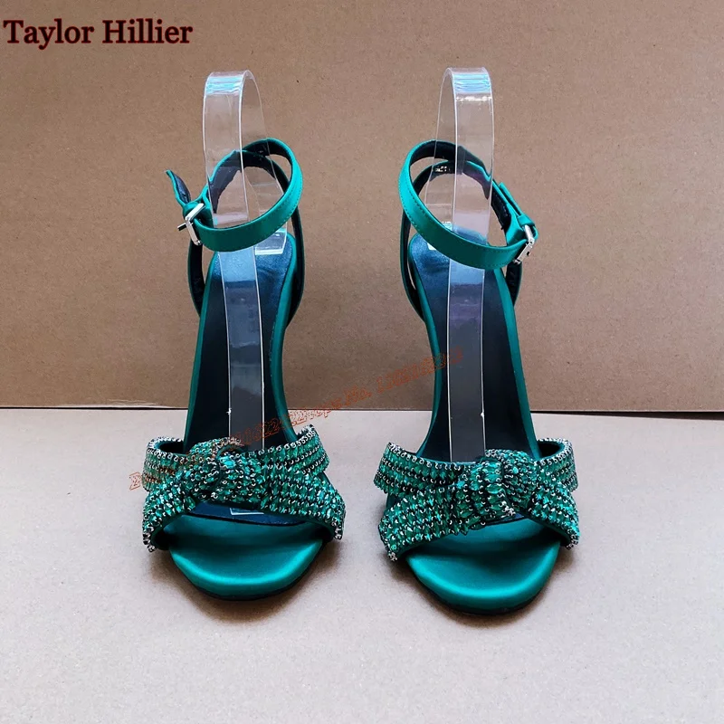 Сандалии женские зеленые со стразами Атласные босоножки с узлом и ремешком на