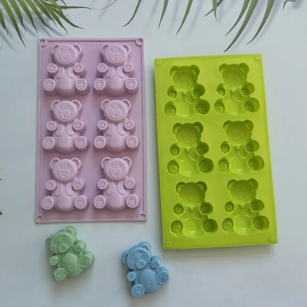 3D Lovely Bear Form Cake Mold Silicone Mold Baking Tools Kitchen for Cookie Candy Jelly Muffin Sandwiches Soap