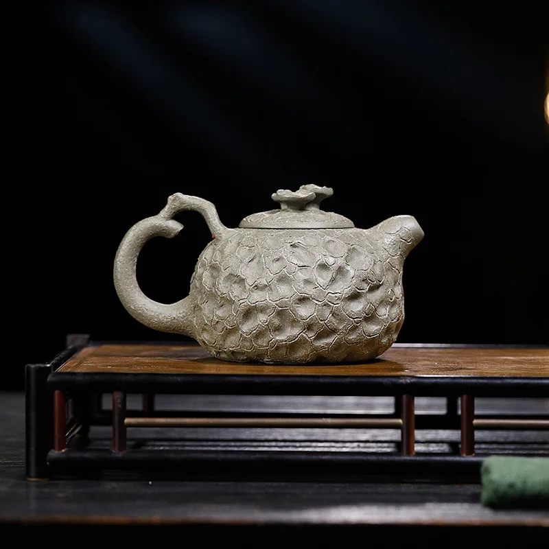 

Фиолетовый ручной чайник из Исинской глины 320 мл