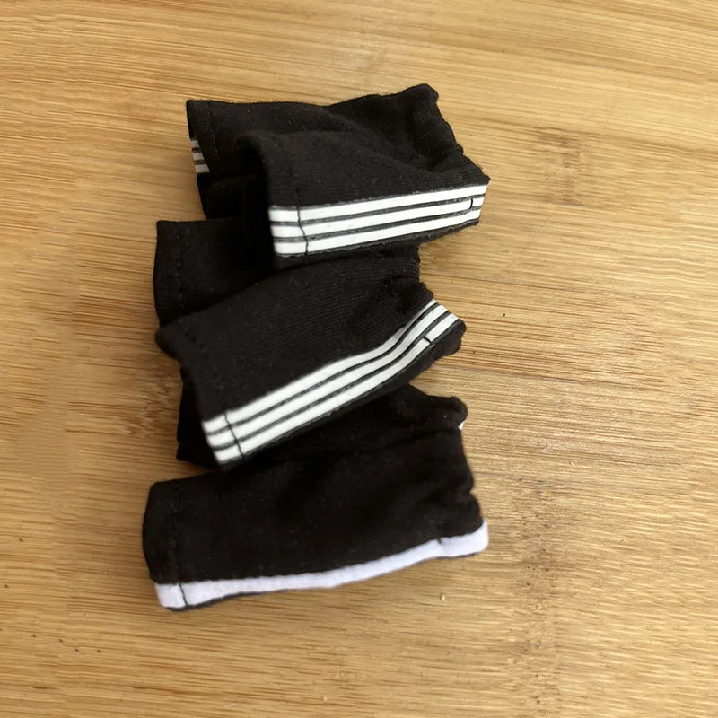 

Спортивные шорты в масштабе 1/12 черного цвета, штаны для йоги, мужские трикотажные шорты, брюки, модель с полосой для экшн-Фигурки 6 дюймов, кукла