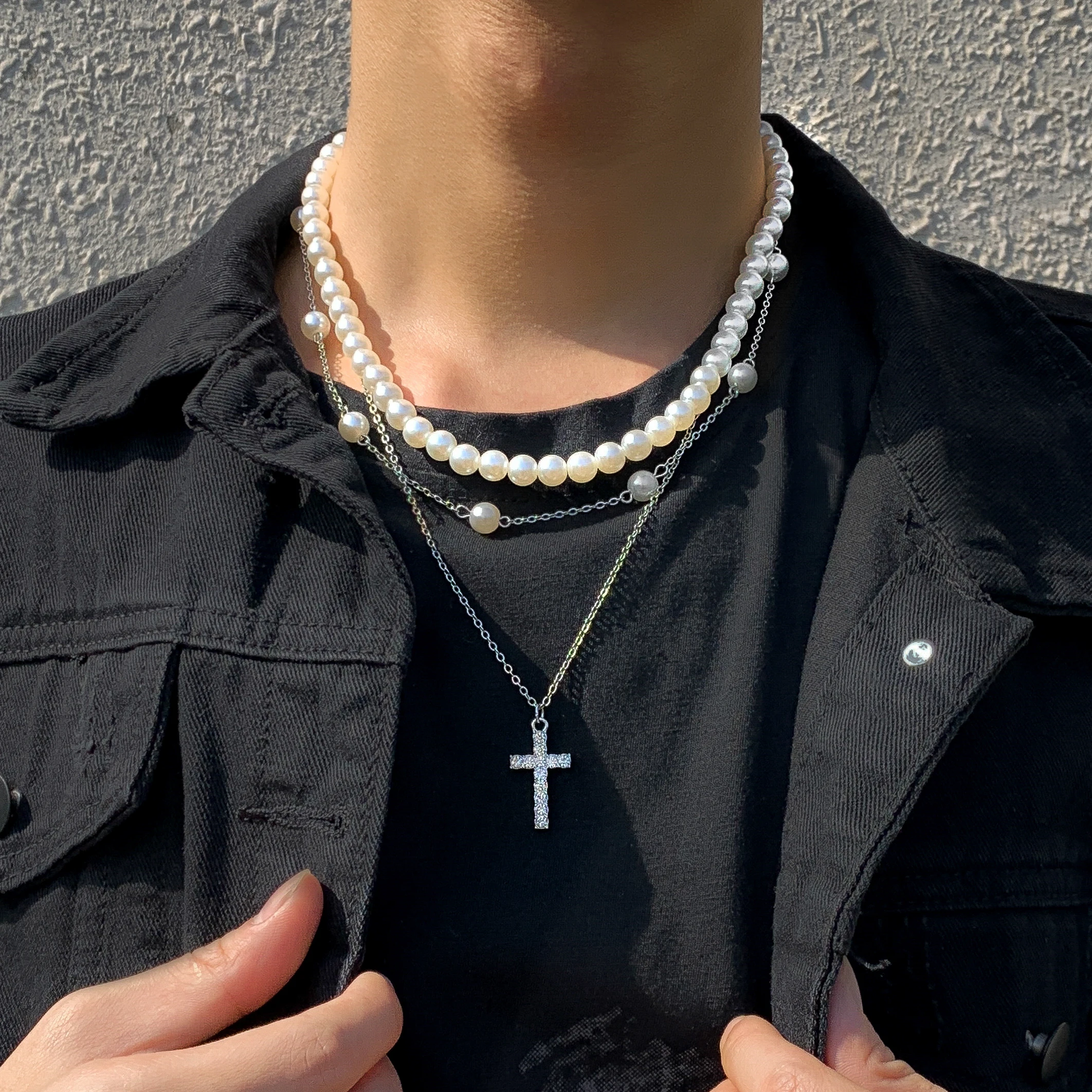 

Lacteo New Trendy Imitation Pearl Strand Bead Necklace for Men Jewelry Rhinestone Cross Pendant Choker Party Gifts Collar Women
