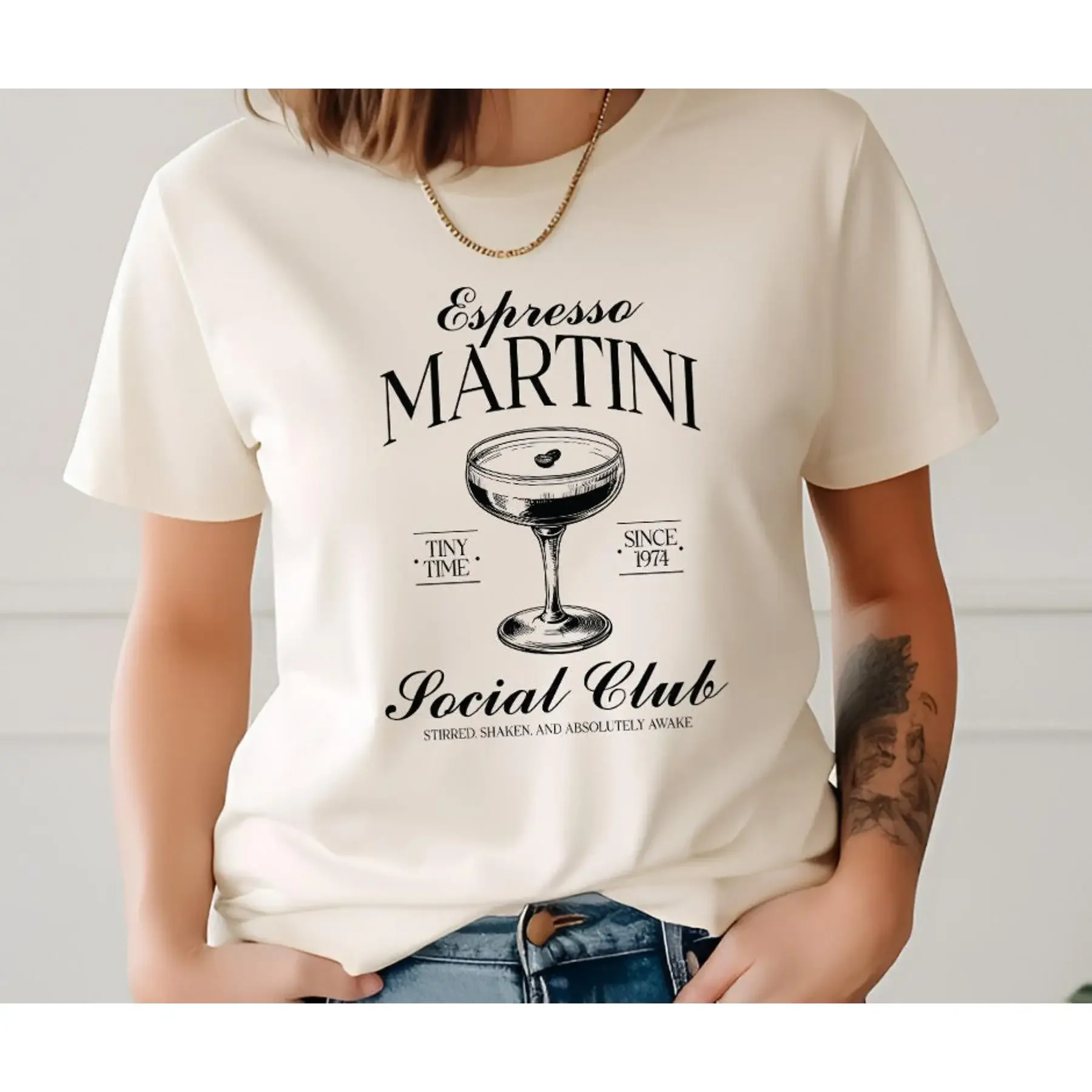 Фото Футболка Comfort Colors Espresso Martini Club Girly Coquette Одинаковые коктейли 21 девичник 50 Boxy Soft 258 №1