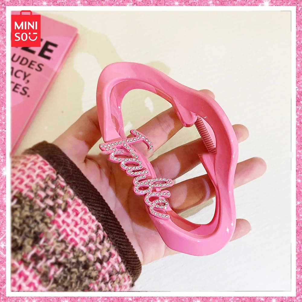 Miniso Барби Y2K Kawaii розовые буквы нерегулярные облака захват черные волосы орнамент