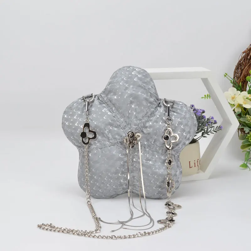 2023 New French Space Cotton Sponge Down Bag Female Pleated Chain Shoulder Messenger Bag High Quality Women Purse And Handbags