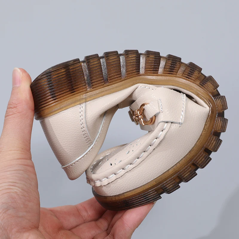 Женские кожаные новые спортивные легкие дышащие нескользящие весенне-летние