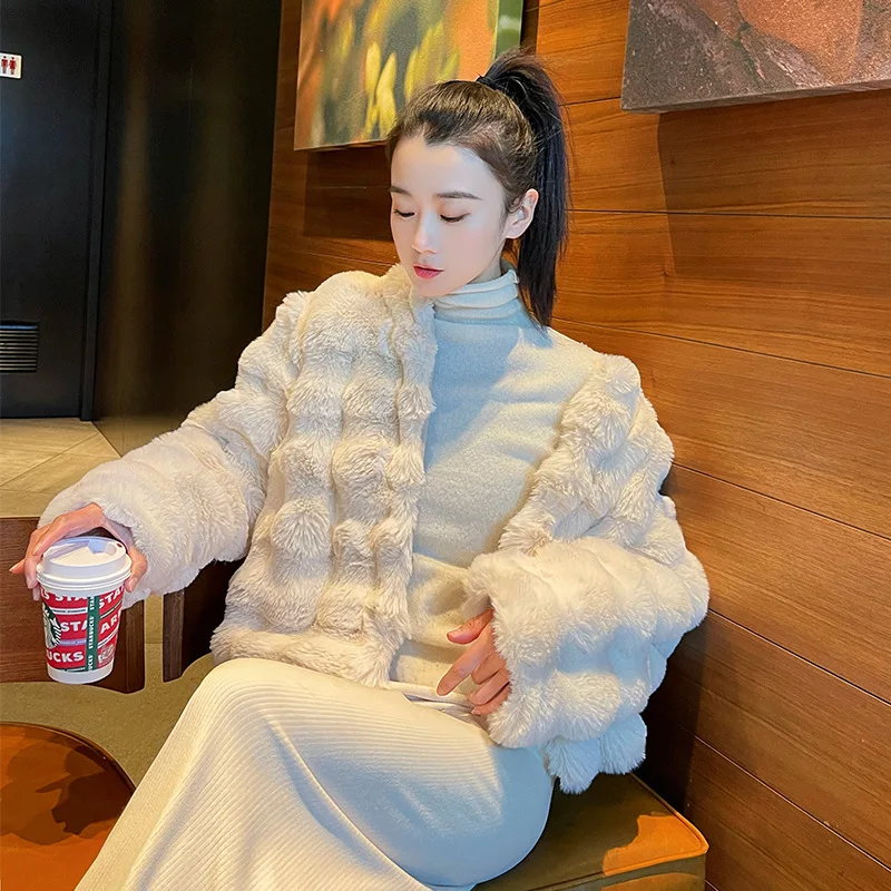 Winter 2022 new thickened white Korean version versatile young short fur coat mink velvet fur coat