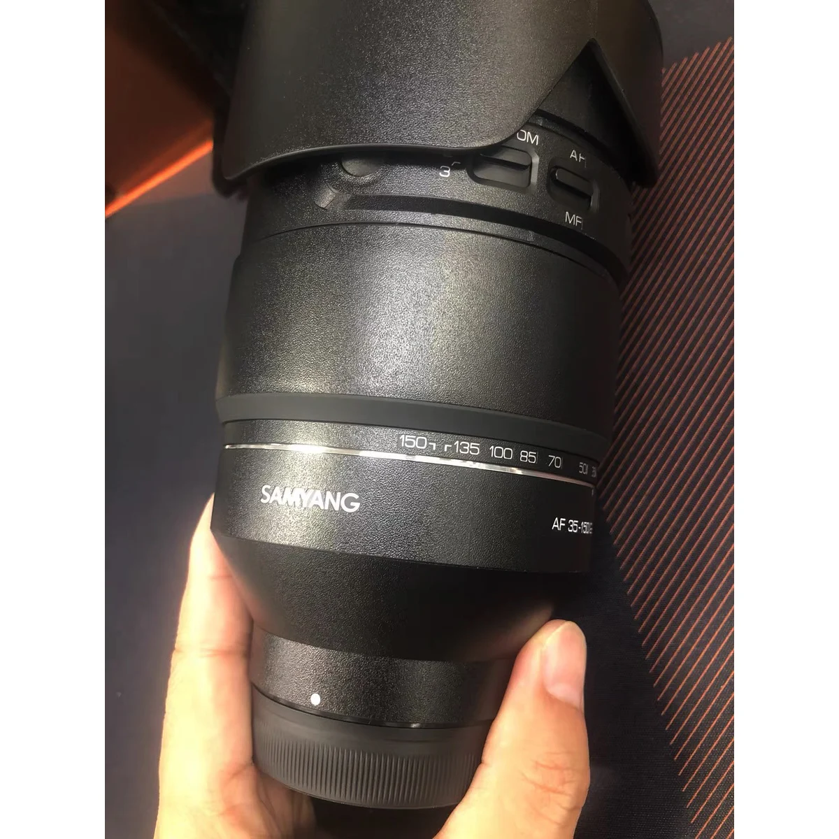 Наклейка на кожу для объектива камеры Samyang AF 35-150 мм F2-2.8 FE