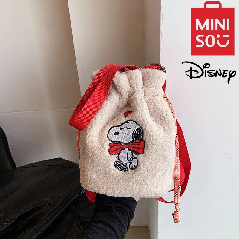 MINISO серия Disney Snoopy мультяшная плюшевая сумка-ведро на шнурке для отдыха модная