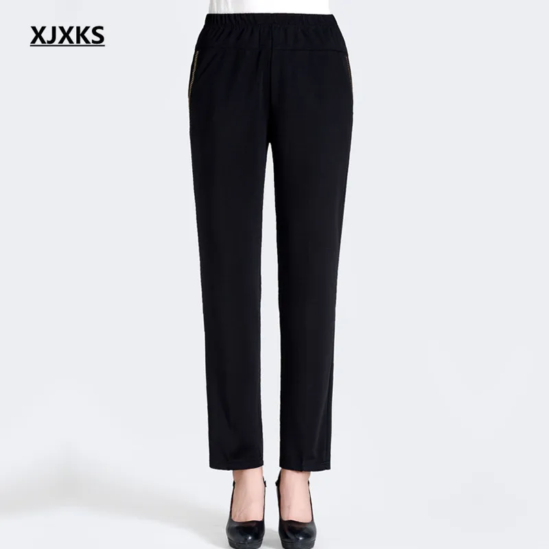 

XJXKS 2022 Summer New Women's Nine-point Pants Pure Black Diamond-studded Comfortable Elastic Waist Female Bottoms