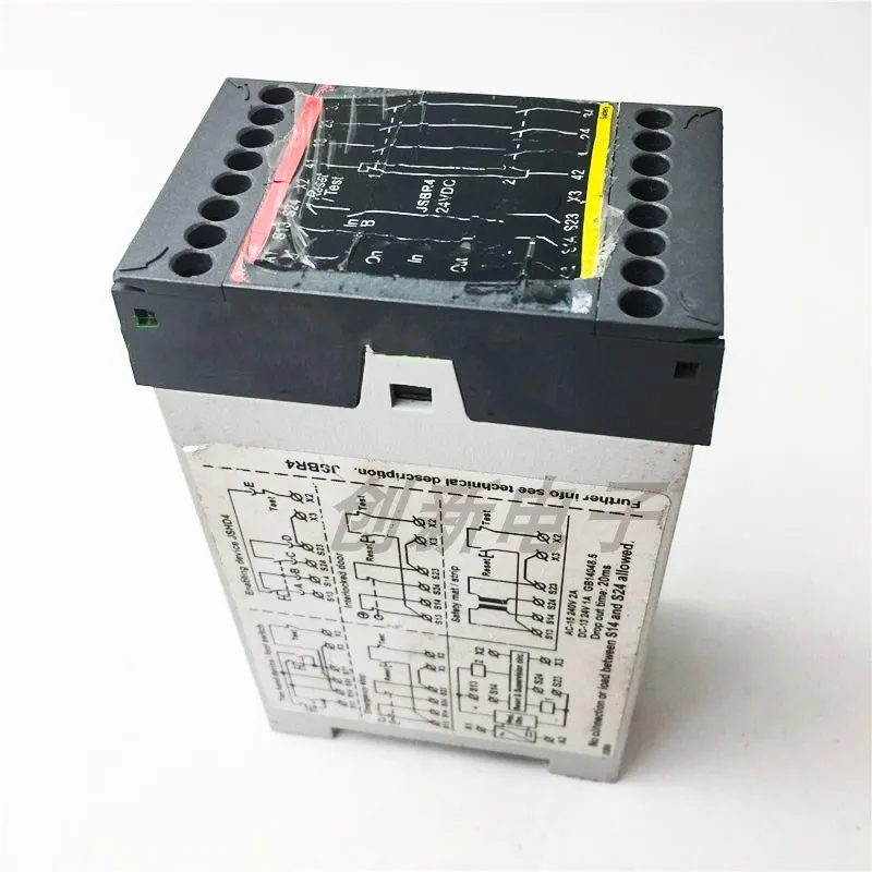 Реле безопасности ABB JOKAB SAFETY JSBR4 24VDC 2TLA 010002 R00