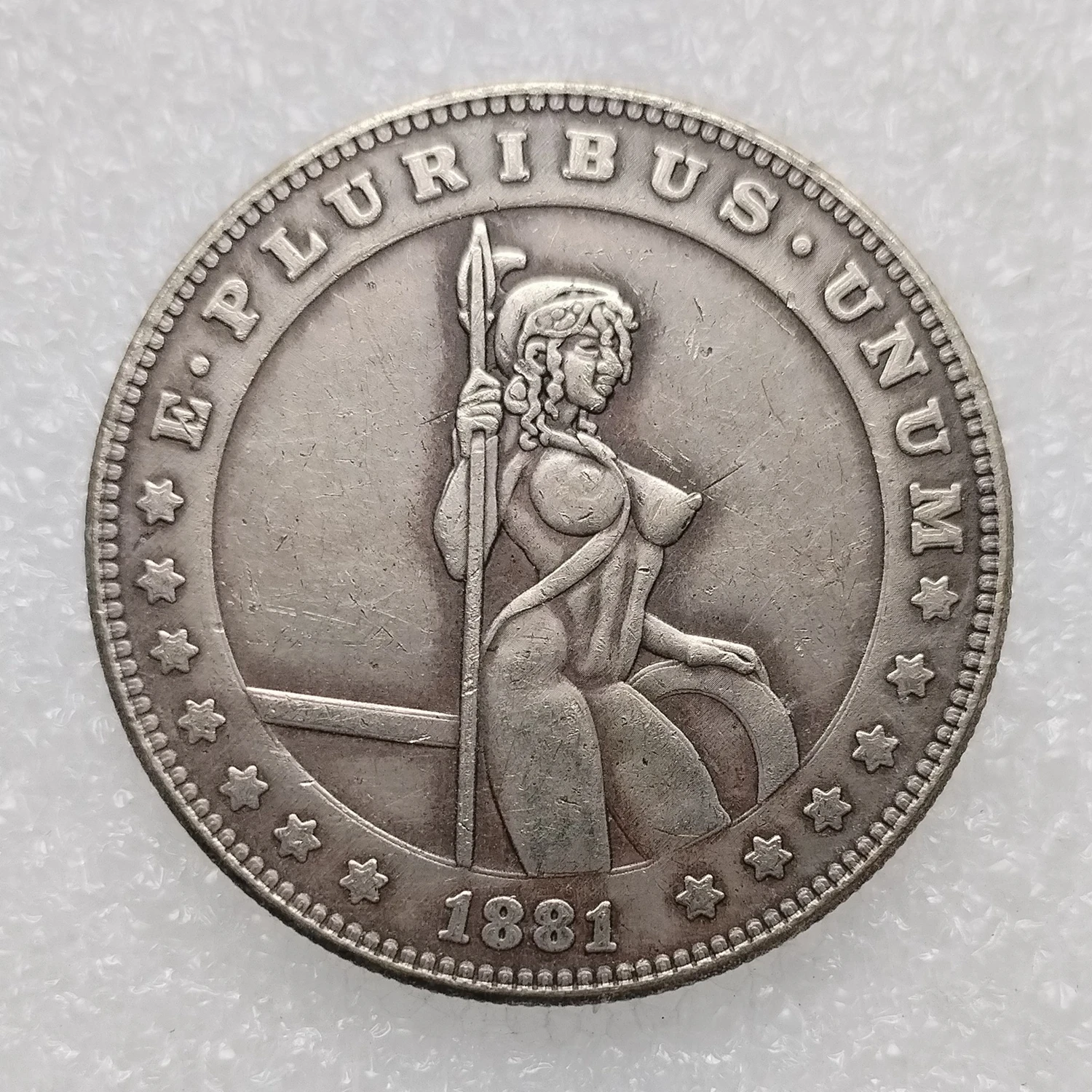 

Посеребренная копия монеты Morgan Dollar