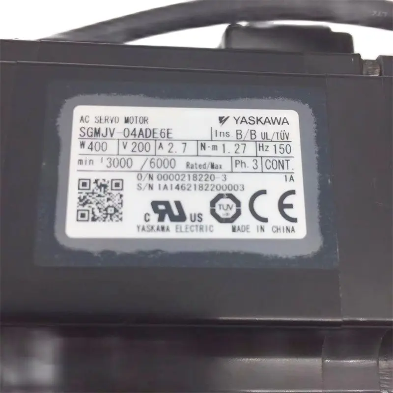 

Использованный протестированный рабочий SGMJV-04ADE6E серводвигатель переменного тока