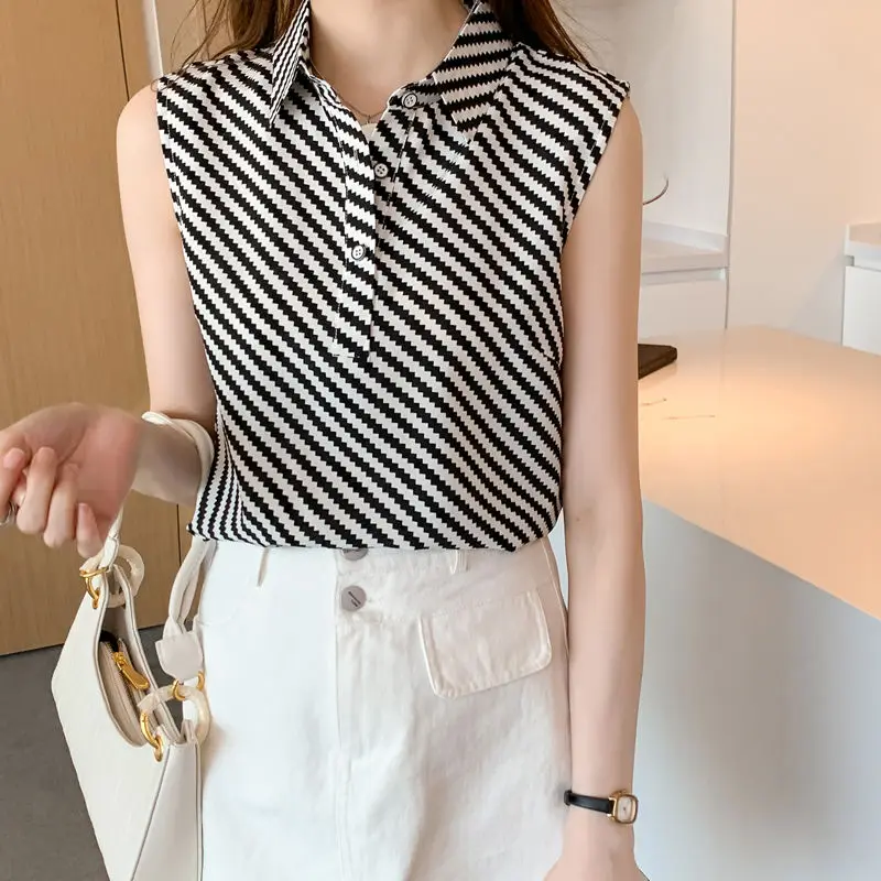 Женская шифоновая рубашка-поло в полоску с воротником без рукавов