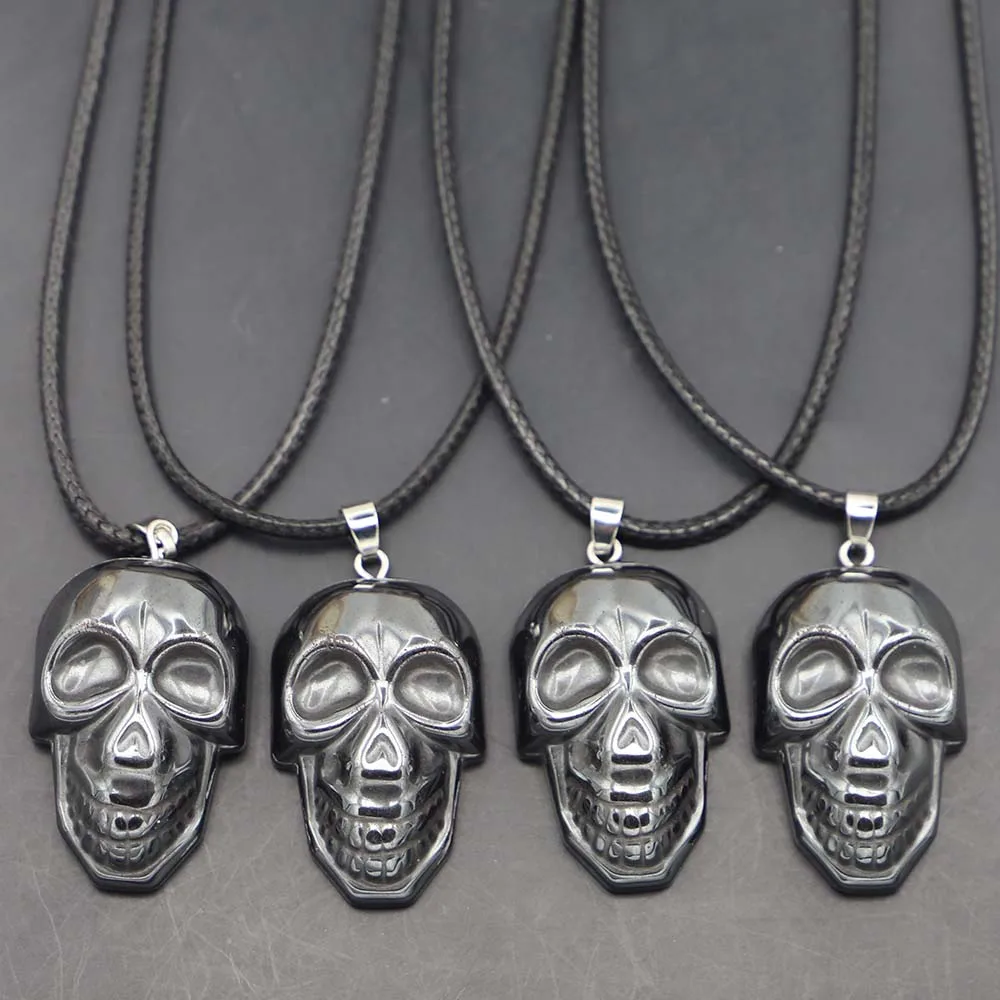 Ожерелье с подвеской в виде черепа из гематита 8 шт.