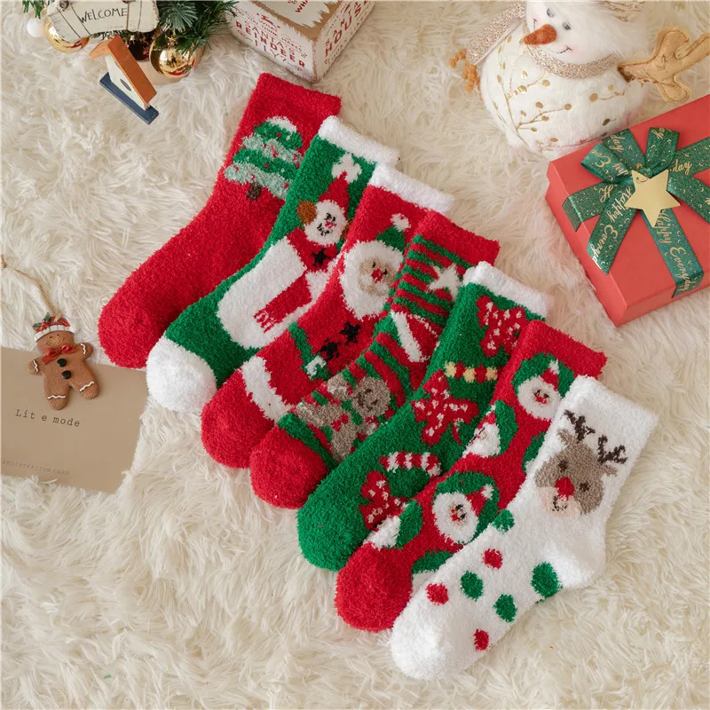

Winter New Korean Coral Fleece Floor Half Fleece Women's Striped Christmas Tree Socks