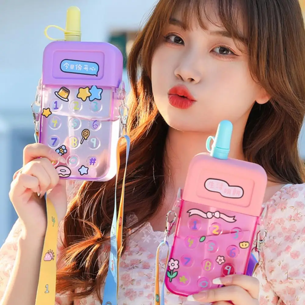 

Plastic Functional Good Sealing Sucker Water Bottle Anti Rust Water Bottle Compact for Running