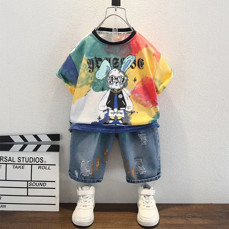 

Летние комплекты одежды для маленьких мальчиков, модная футболка с коротким рукавом с мультяшным кроликом + шорты, детский костюм из 2 предм...