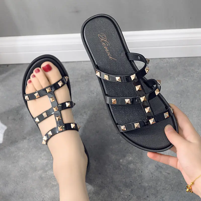 

Women Sandals Summer Rivet Flat-soled Comfortable Slippers Outer Wear All-match Fashion Open-toe Beach Woman Shoes New 2023