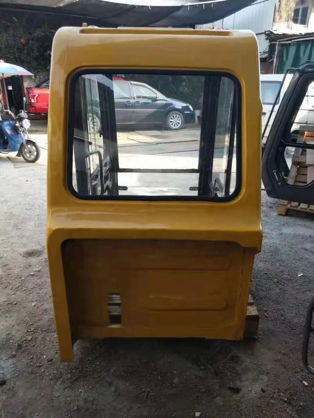 Рисунок 4 - Задняя крышка для экскаватора