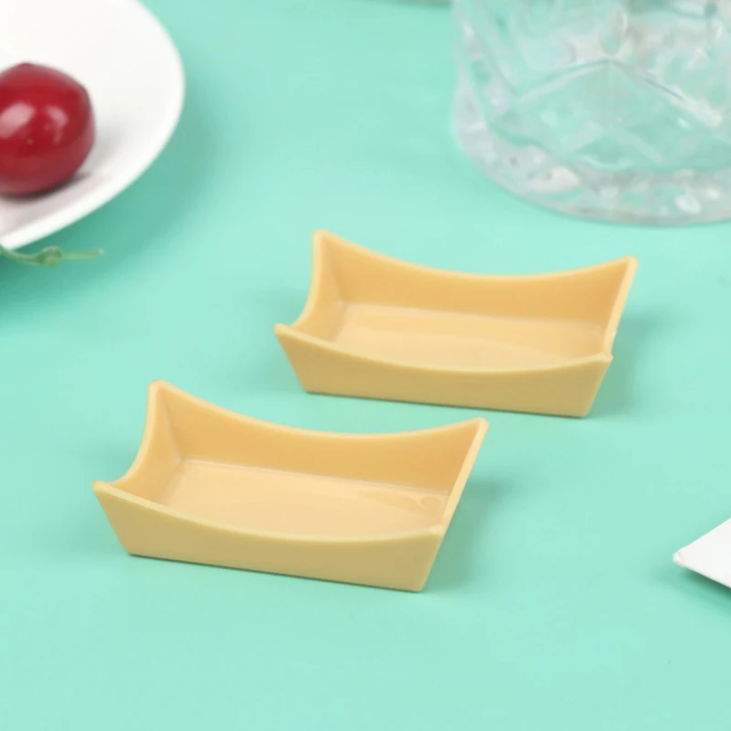 

1Pc 1:12 Dollhouse Miniature Plastic Plate Tray Doll Kitchen Decor Toy