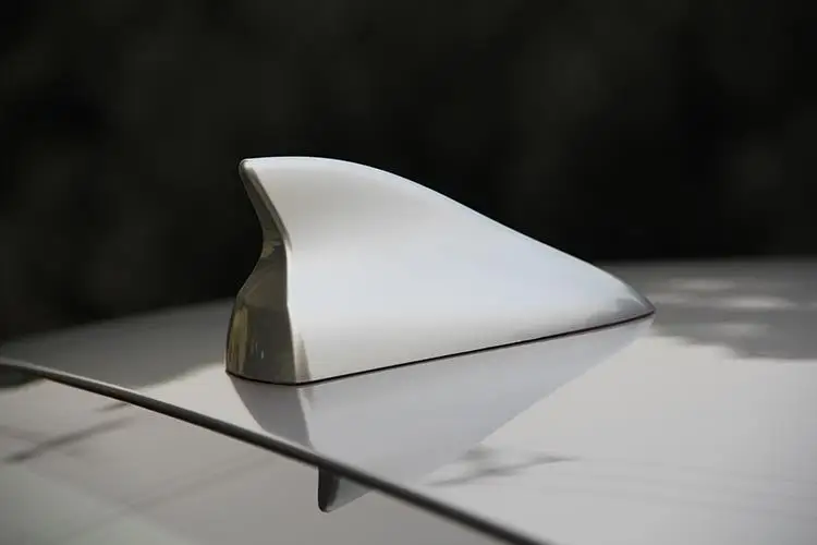 

For 2014 Mazda CX-7 Shark Fin Roof Antenna Fm Am Car Shark Fin Antenna Cover