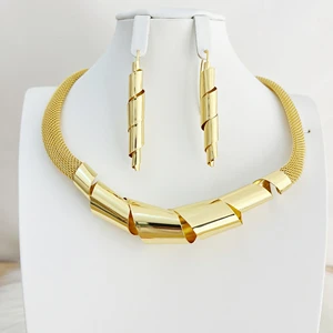 Gold Colour Plated Necklace Earring Set Beautiful Fashion Trend Sweet Romantic Party Wedding