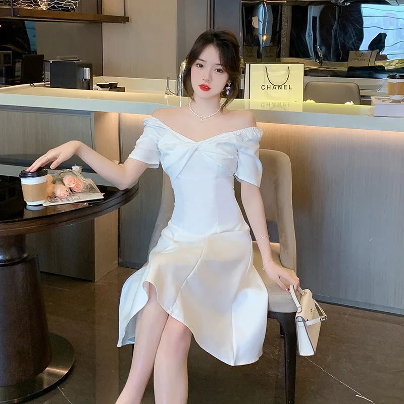 

Женское платье средней длины, белое платье с квадратным вырезом, весна-лето 2023