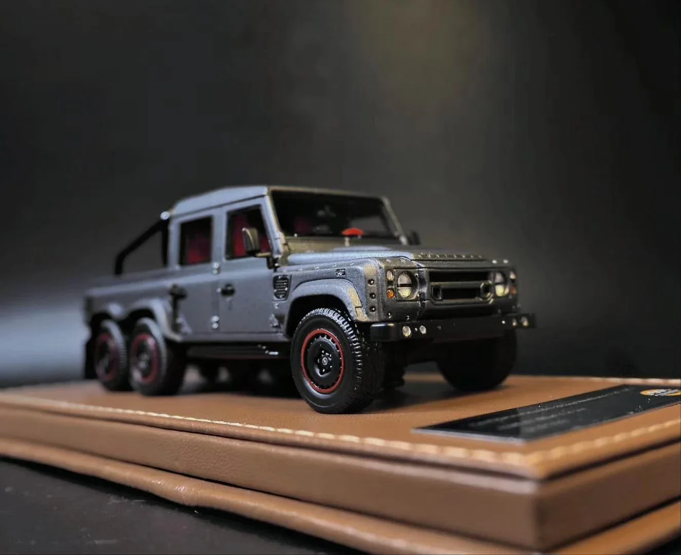 Фото Реалистичная модель автомобиля 1:43, модель автомобиля PB18 e-tron, Коллекционная модель автомобиля, Литые и игрушечные автомобили, модель автомобиля из смолы №2