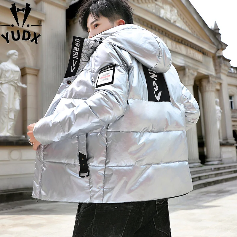 

Мужская зимняя куртка на хлопковом наполнителе, с капюшоном