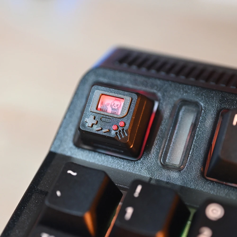 

3 in 1 Cute Keycap Cute Personality Retro Classic Keyboard Keycaps Light-transmitting Replacement Parts for Mechanical Keyboard