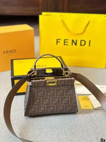 Fendi сумка 1:1 2024 Новые женские сумки кошелек мода почтовник покупки роскошь оригинал
