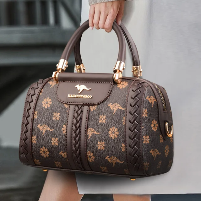 Louis Vuitton Women's Bags 