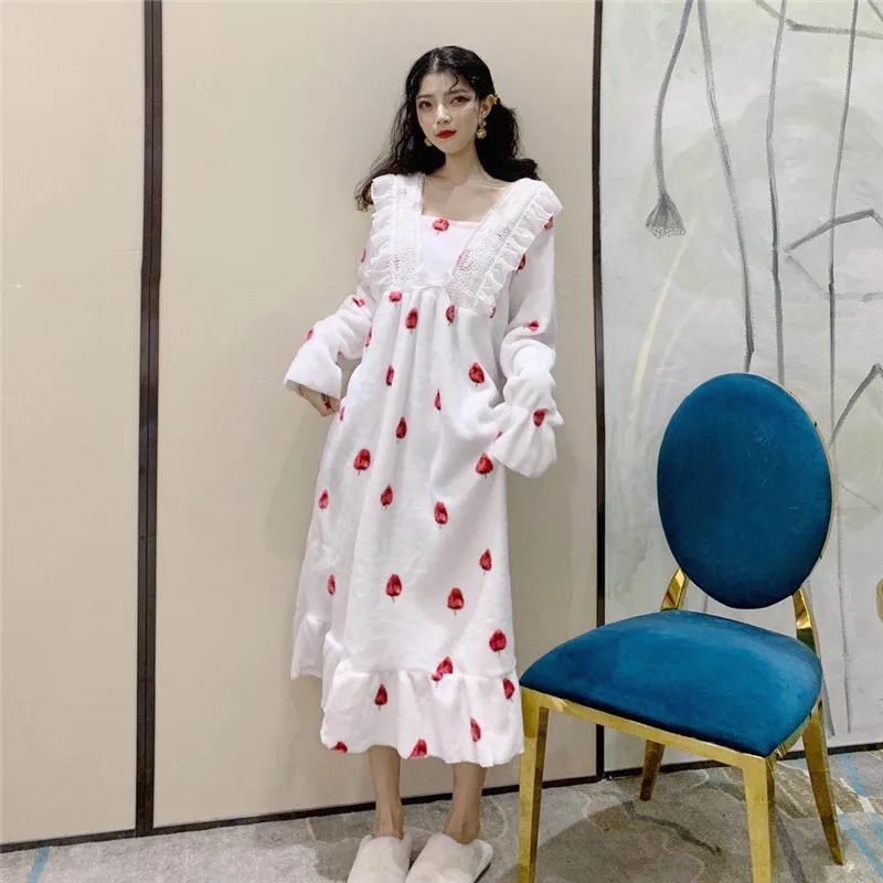 Polka Dot Flannel Ruffle Lace Nightdress Women 2021 Winter Loose Cute Korean Home Clothes Long Sleeve Warm Sleepdress Nightgown