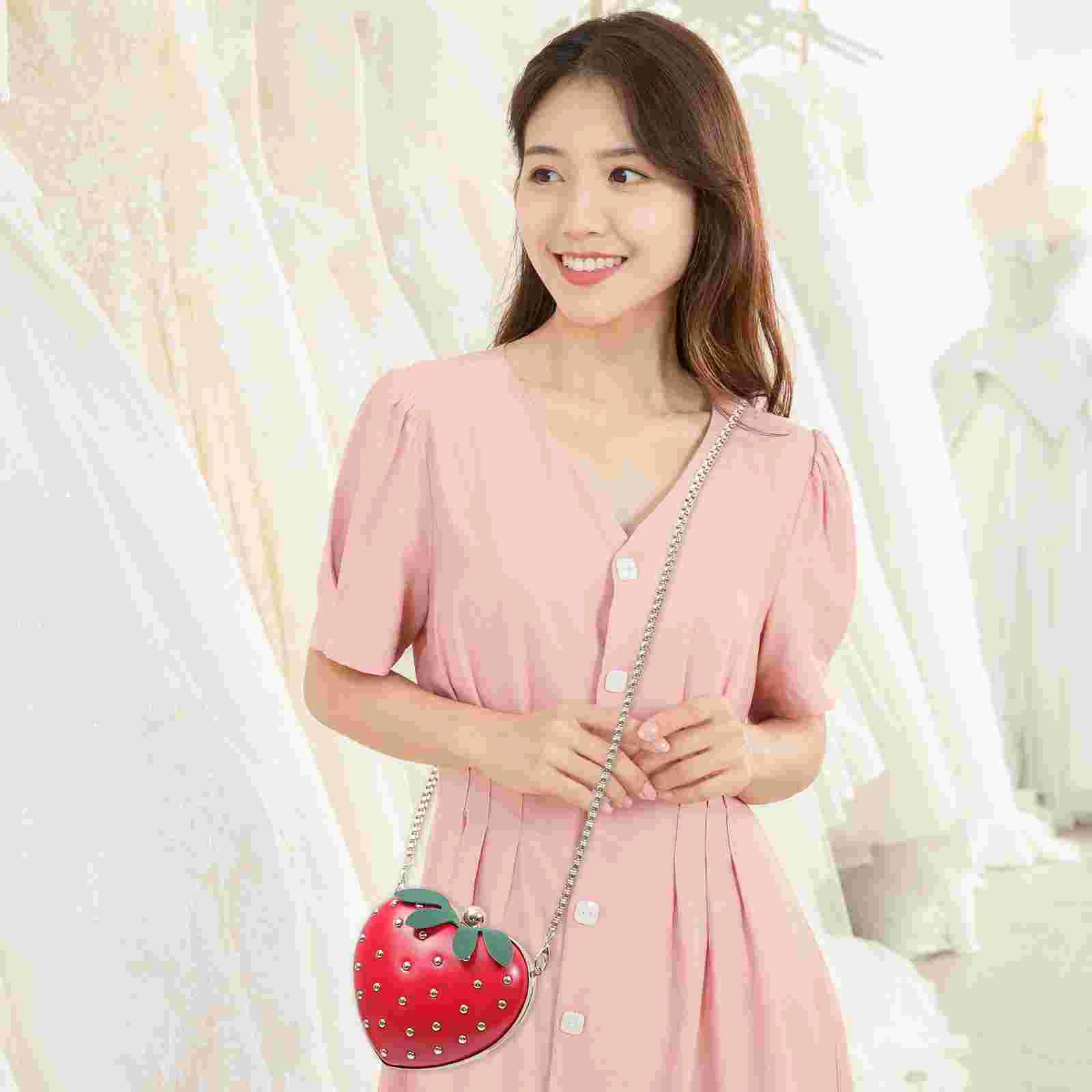 

Strawberry Women Shoulder Purse Handbag Crossbody Girls Korean Wallet Kawaii Chainpurses Evening Accessories Clutch Decor
