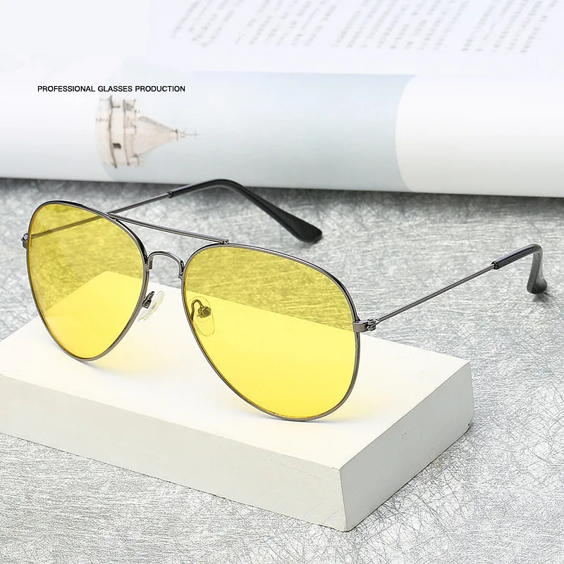 

Anti-glare Polarizer Sunglasses Copper Alloy Car Drivers Night Vision Goggles Yellow Sunglasses Men Night Vision Pilot Eyewear