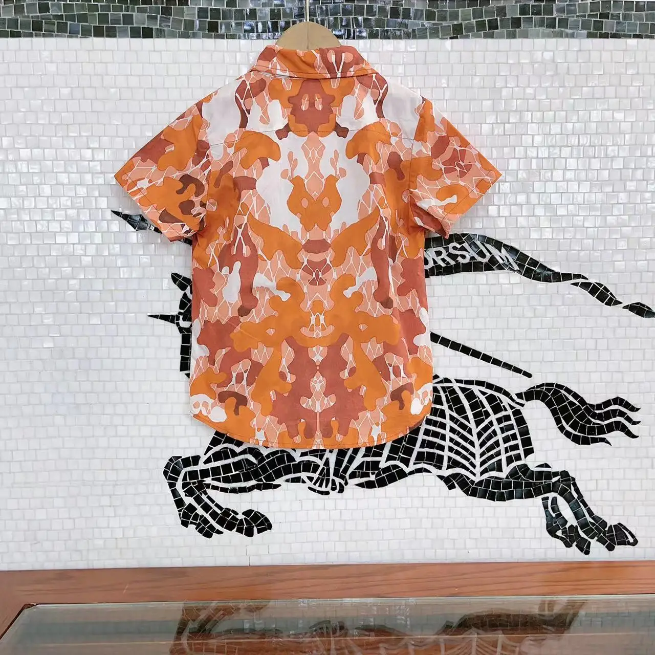 

Дизайнерская одежда для маленьких мальчиков, Детская рубашка, лето 2023, детская одежда, Роскошная Одежда для мальчиков с коротким рукавом, де...