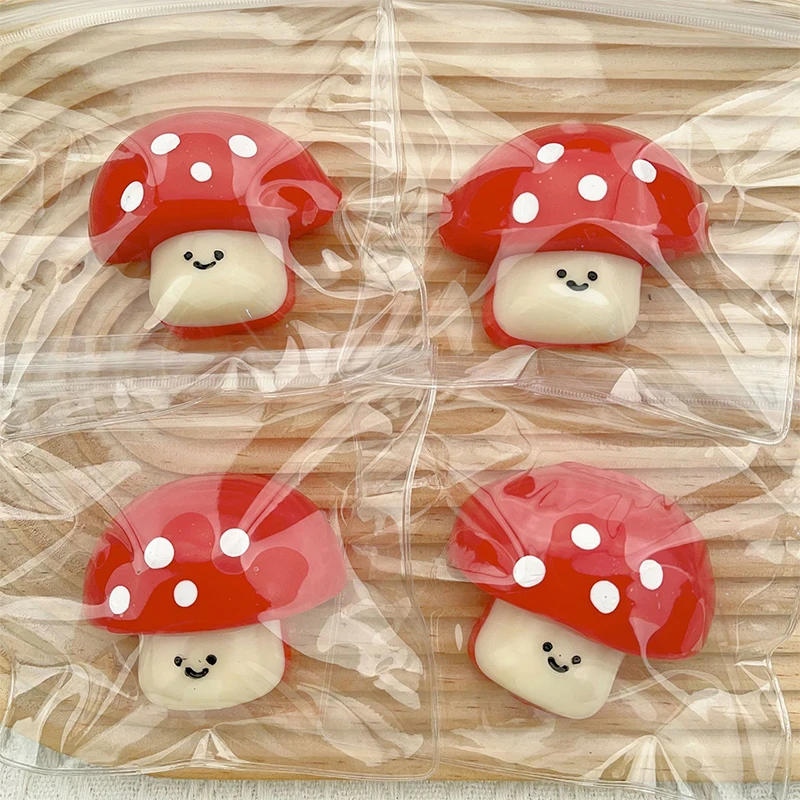 НОВАЯ игрушка-непоседа Kawaii Mushroom Squeeze Toy Мягкие игрушки для снятия стресса с
