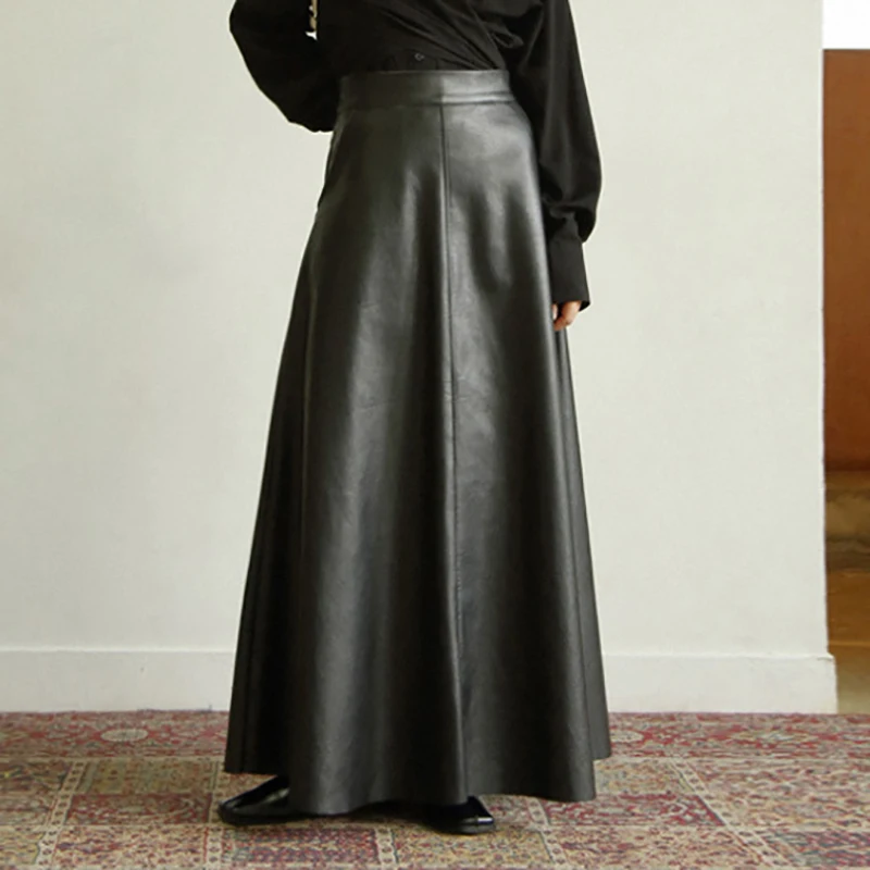 

Юбка женская трапециевидная средней длины, из ПУ кожи