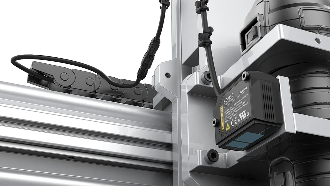 Новые лазерные датчики смещения Autonics BD-030 (сенсорная головка и усилитель)