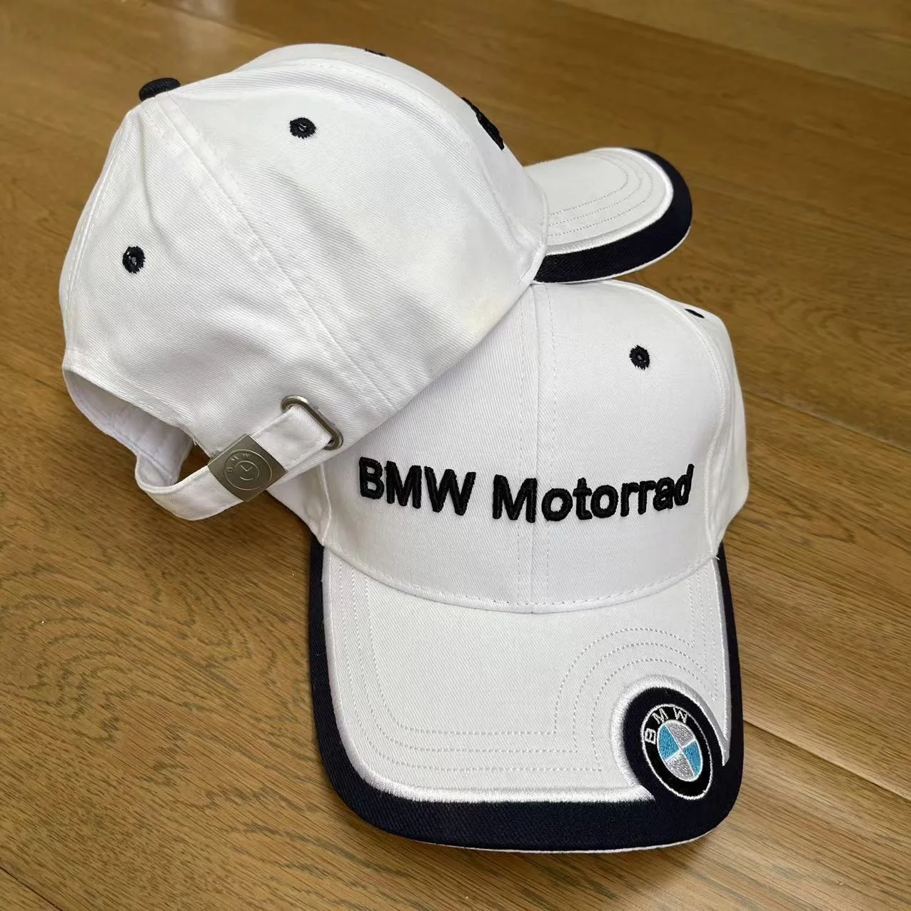 

2023 New summer all-match embroidery BMWs sports cap baseball cap golf cap