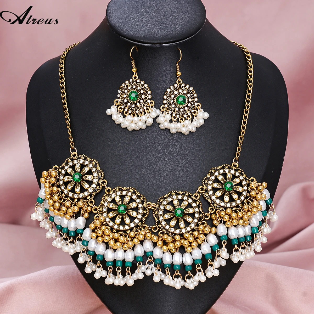 

Antique Gold Color Bohemia Flower Jewelry Set For Women Wedding Party Summer Baroque Simulate Pearl Bib Necklace Tassel Earrings