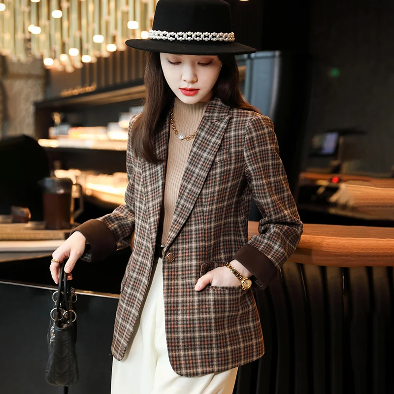 Spot wholesale black hooded suit coat (female) autumn 2022 new small Korean loose casual double breasted suit trendy top